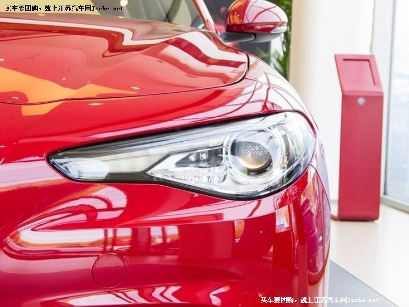 Giulia
其它與改裝第7張
點(diǎn)擊查看下一張清晰大圖