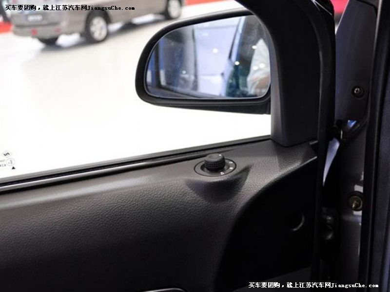 景逸
車廂座椅第7張
點擊查看下一張清晰大圖
