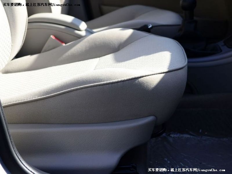 愛麗舍
車廂座椅第7張
點擊查看下一張清晰大圖