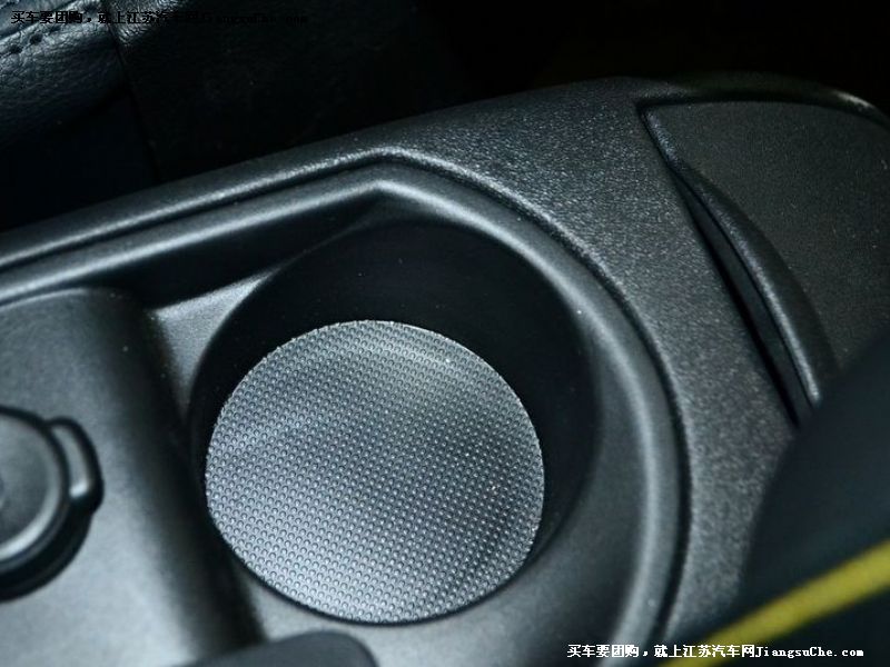世嘉
車廂座椅第7張
點擊查看下一張清晰大圖