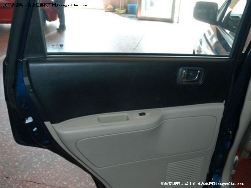 賽馬
車廂座椅第7張
點擊查看下一張清晰大圖