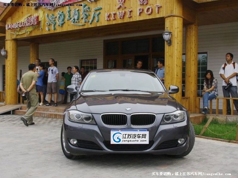 寶馬3系
車身外觀第7張
點擊查看下一張清晰大圖
