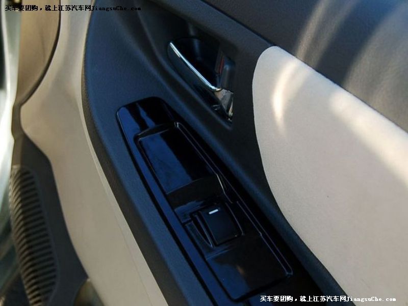 金剛
車廂座椅第7張
點擊查看下一張清晰大圖