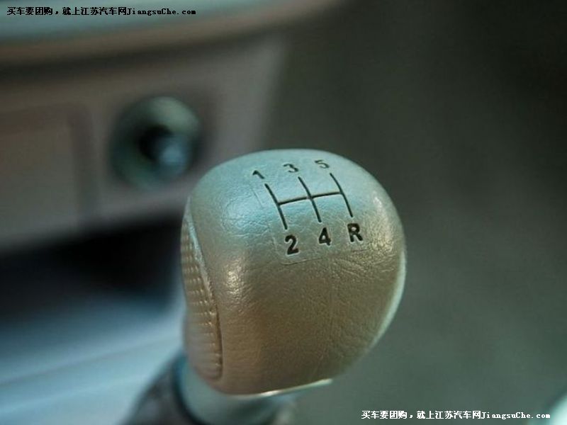 QQ6
中控方向盤第7張
點擊查看下一張清晰大圖