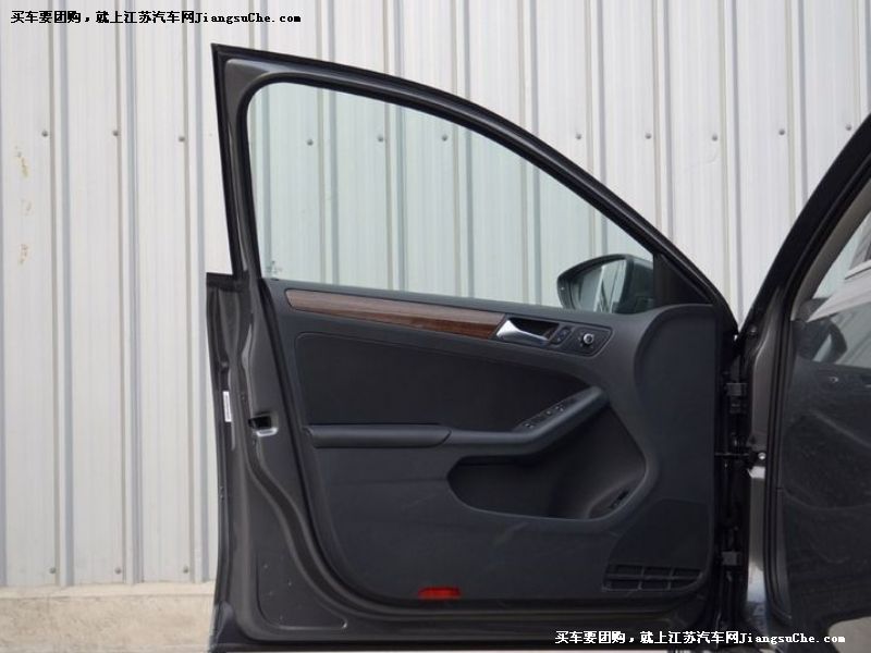 速騰
車廂座椅第7張
點擊查看下一張清晰大圖