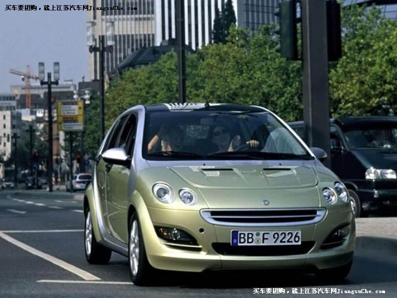 SmartForfour
車身外觀第7張
點擊查看下一張清晰大圖