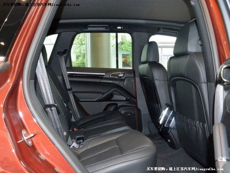 卡宴Cayenne
車廂座椅第7張
點擊查看下一張清晰大圖