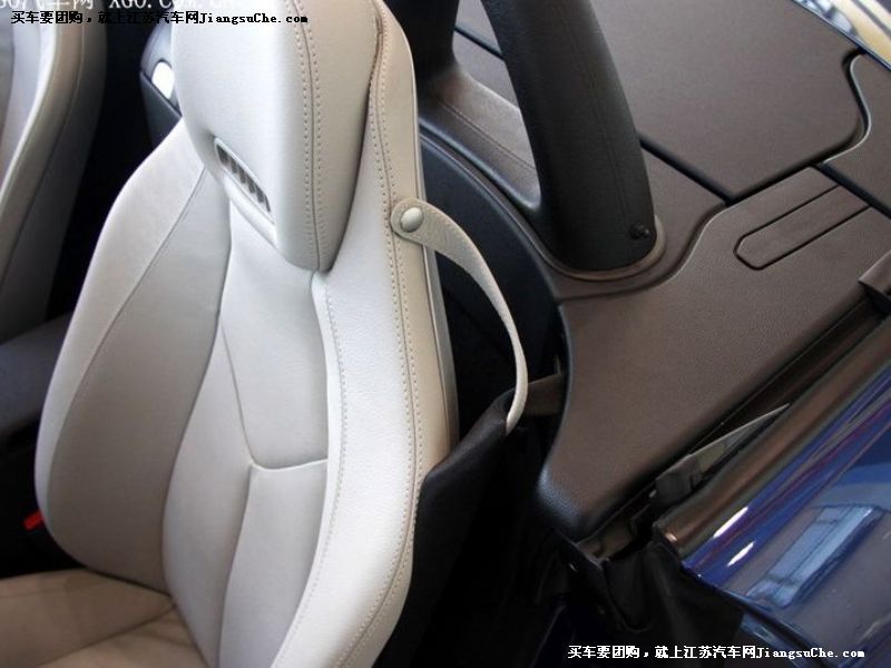 奔馳SLK
車廂座椅第7張
點擊查看下一張清晰大圖