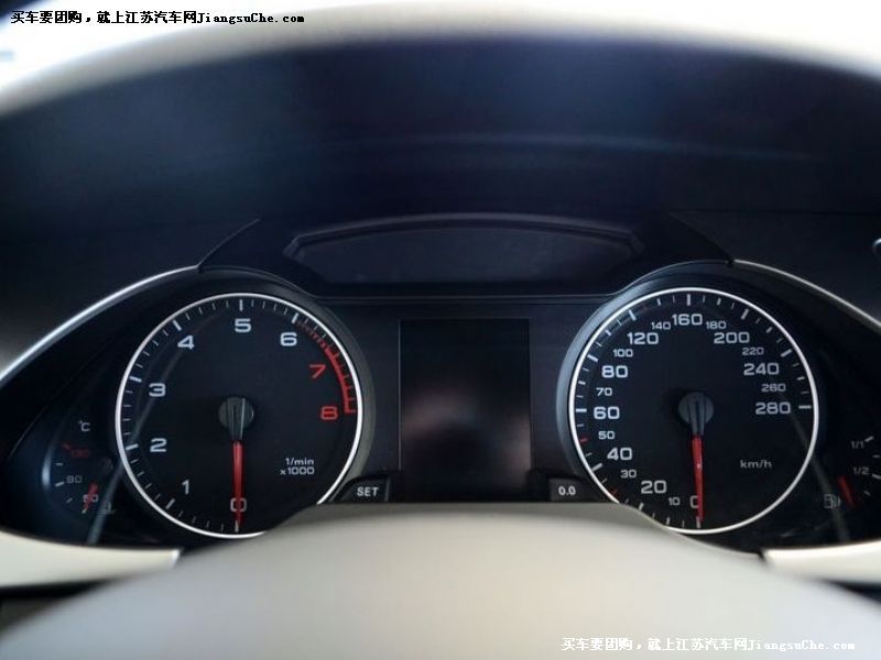 奧迪A4L
中控方向盤第7張
點擊查看下一張清晰大圖