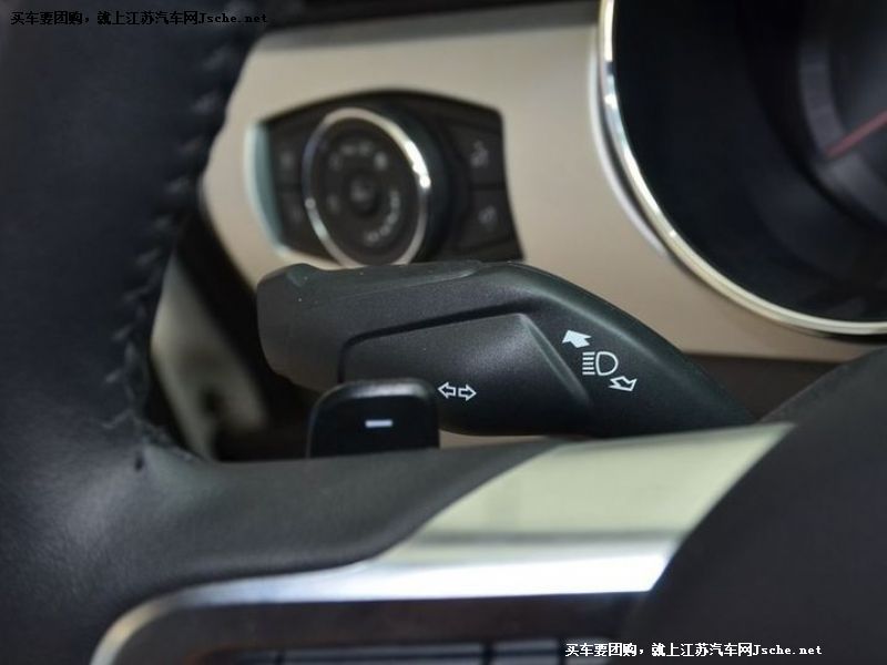 Mustang
中控方向盤第7張
點擊查看下一張清晰大圖