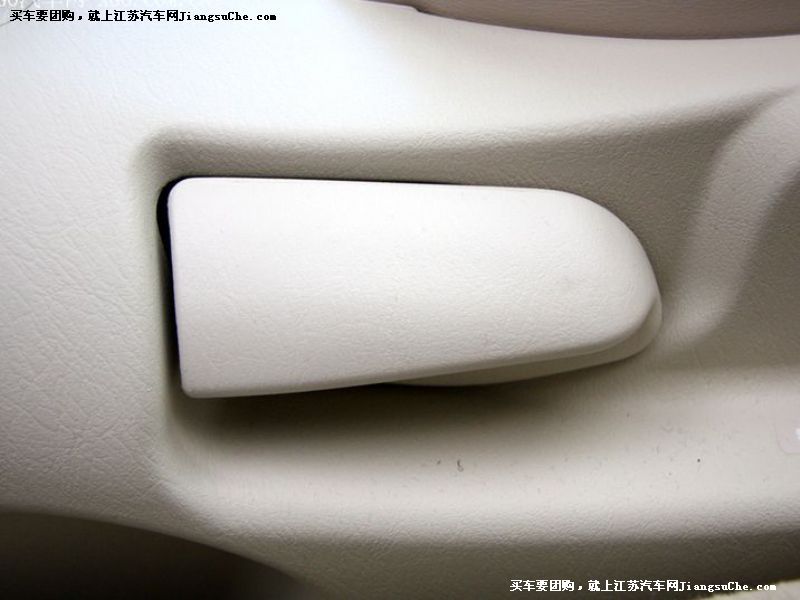 雷克薩斯SC
車廂座椅第7張
點擊查看下一張清晰大圖