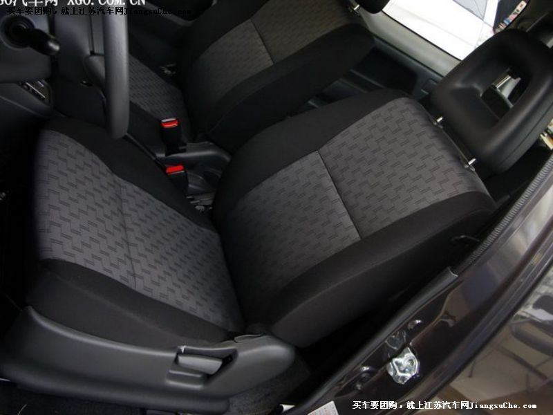 吉姆尼
車廂座椅第7張
點擊查看下一張清晰大圖