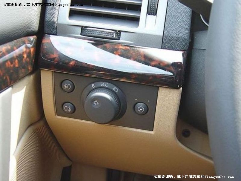威達(dá)
車廂座椅第7張
點擊查看下一張清晰大圖