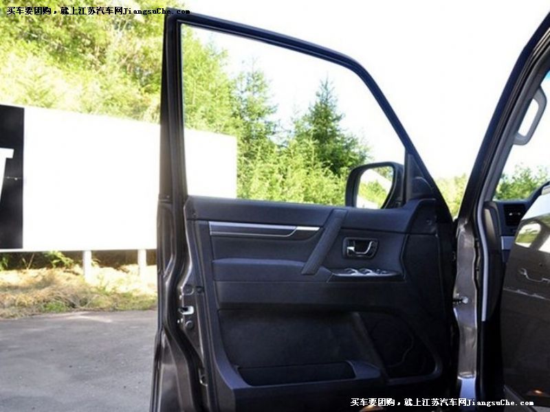 帕杰羅
車廂座椅第7張
點(diǎn)擊查看下一張清晰大圖