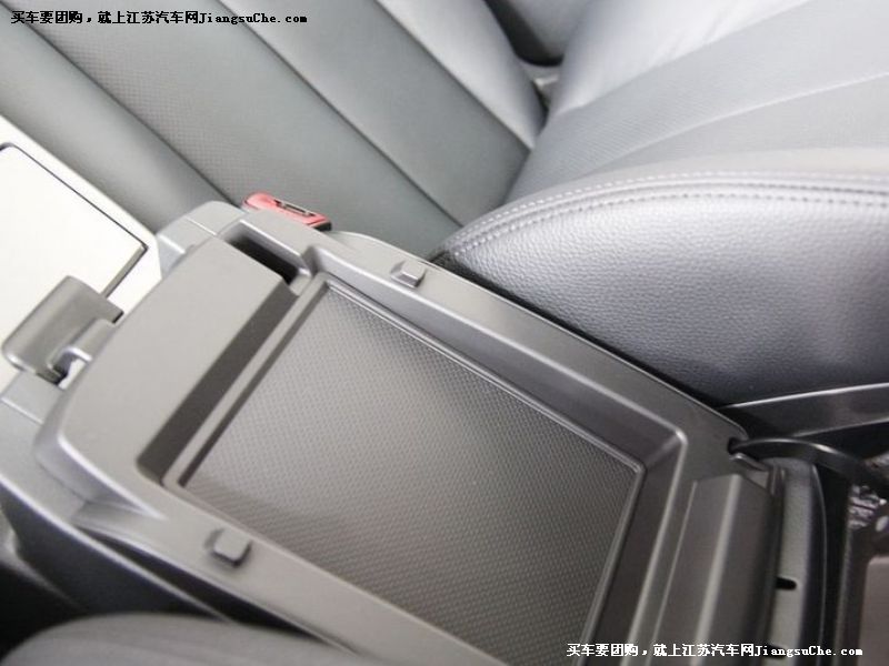 力獅
車廂座椅第7張
點擊查看下一張清晰大圖