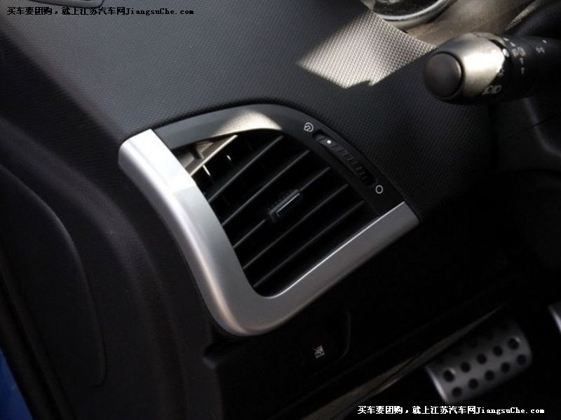 標(biāo)致207
車廂座椅第7張
點擊查看下一張清晰大圖