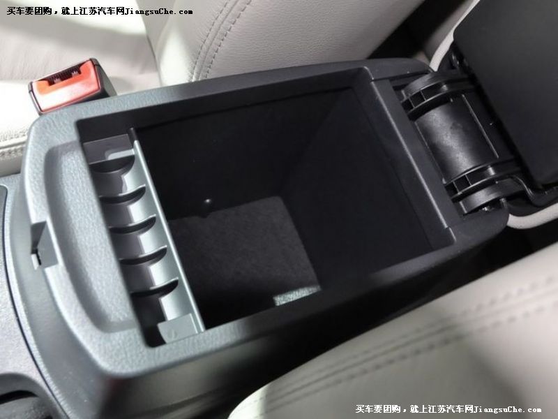 奔騰B50
車(chē)廂座椅第7張
點(diǎn)擊查看下一張清晰大圖