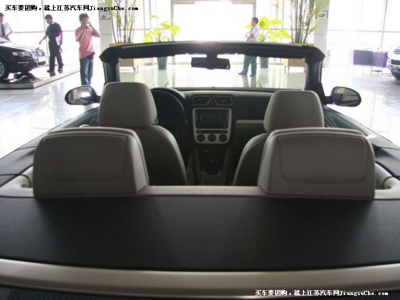 大眾EOS
車身外觀第7張
點擊查看下一張清晰大圖