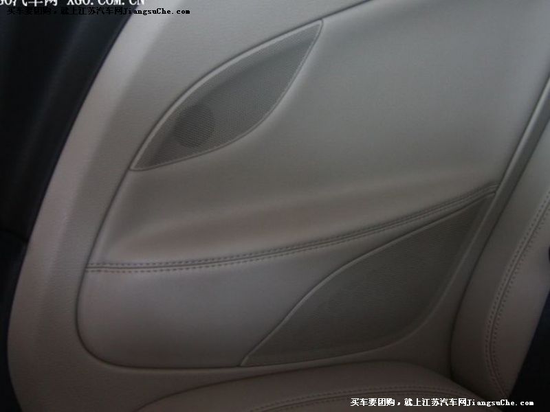 大眾EOS
車廂座椅第7張
點擊查看下一張清晰大圖