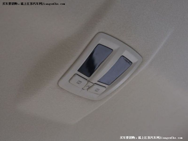 風(fēng)神S30
車廂座椅第7張
點(diǎn)擊查看下一張清晰大圖