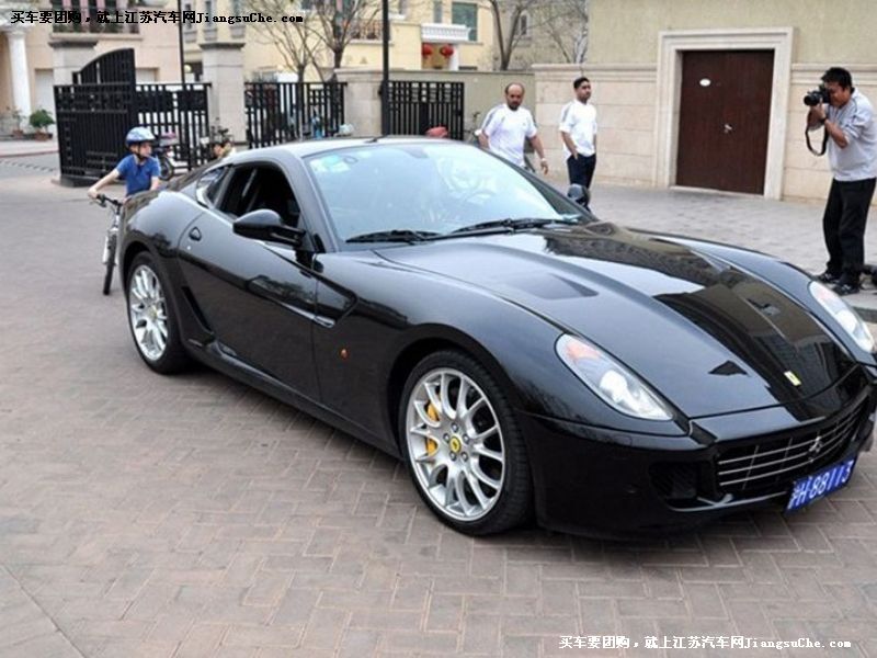 法拉利599GTB
車身外觀第7張
點擊查看下一張清晰大圖