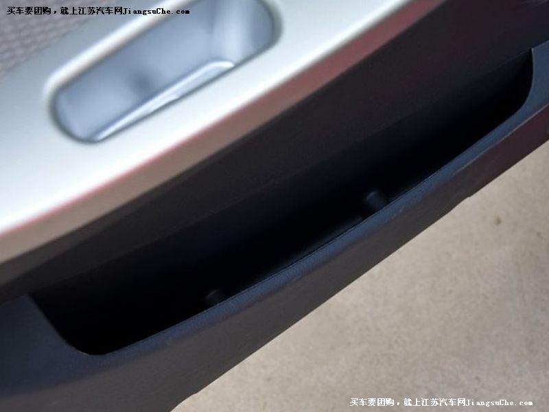 奔奔LOVE
車廂座椅第7張
點擊查看下一張清晰大圖